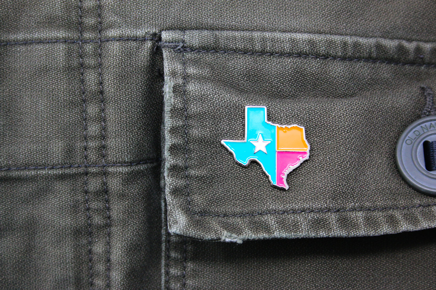 Spurs Fiesta Colors Texas Lapel Pin SA Flavor
